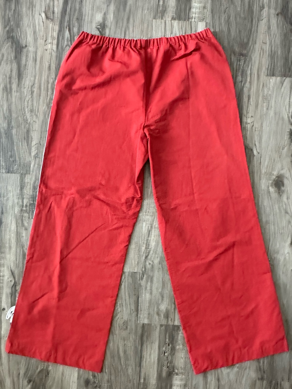 Cali 1850 Red Large Wide Leg Track Pants White Side Stripe Bow Tie Ankle NWOT - Picture 4 of 6